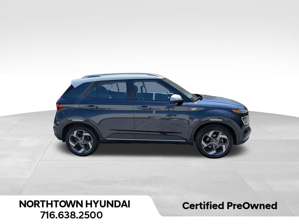 Used 2023 Hyundai Venue Limited FWD image 13