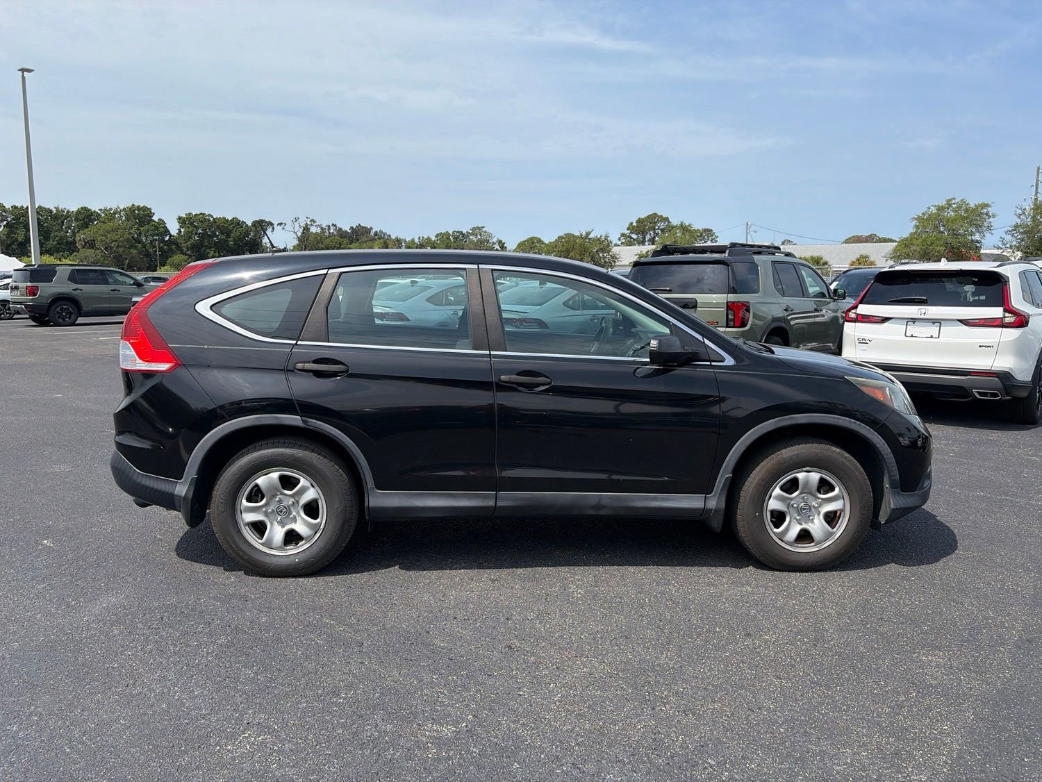 Used 2014 Honda CR-V LX image 7