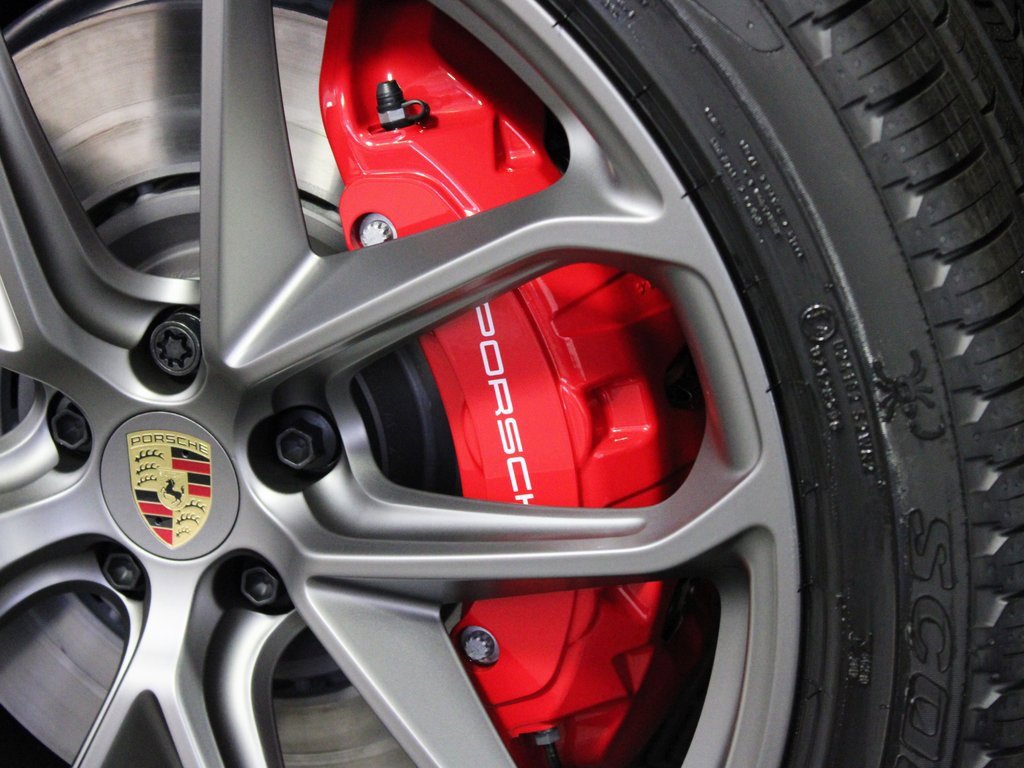 New 2026 Porsche Macan GTS image 39
