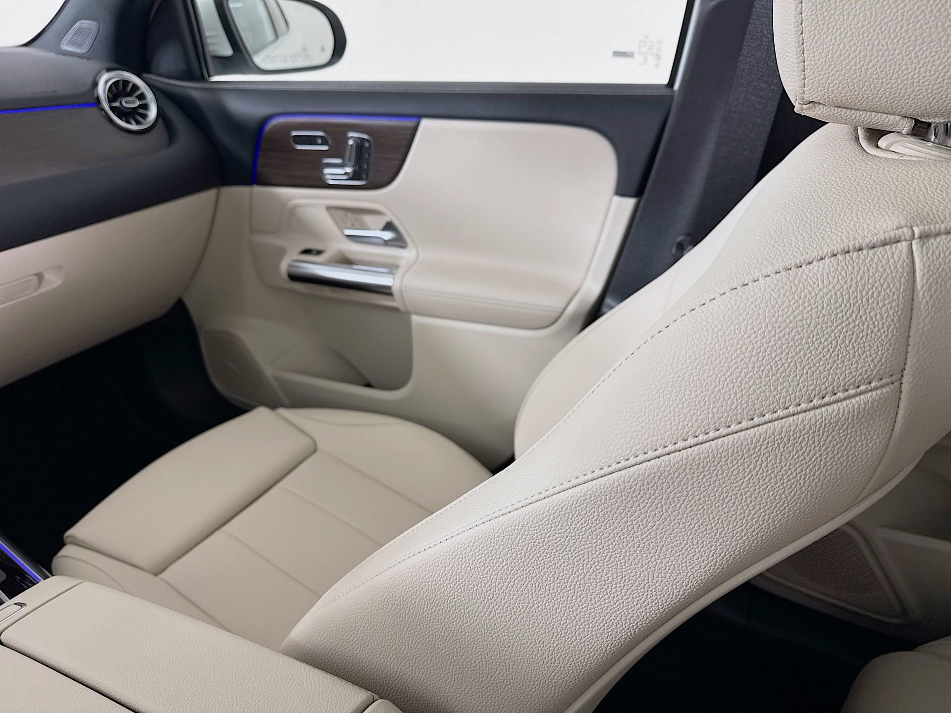 New 2026 Mercedes-Benz GLA 250 image 25