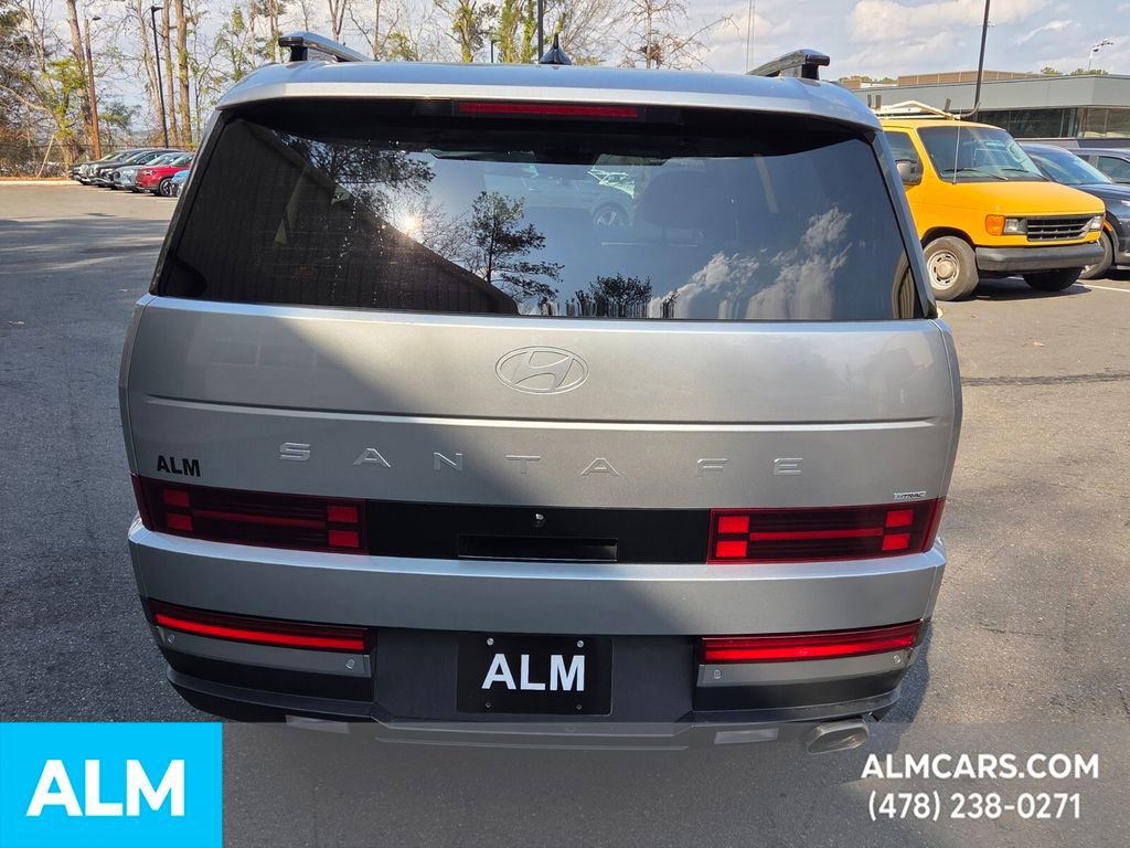 Used 2024 Hyundai Santa Fe Limited image 10