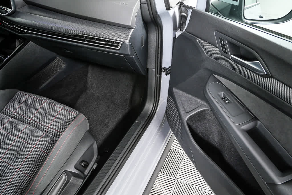 Certified 2025 Volkswagen GTI S FWD image 27