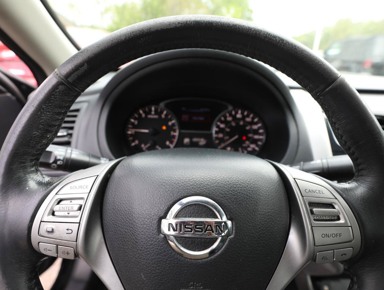 Used 2015 Nissan Altima 2.5 SV FWD image 22