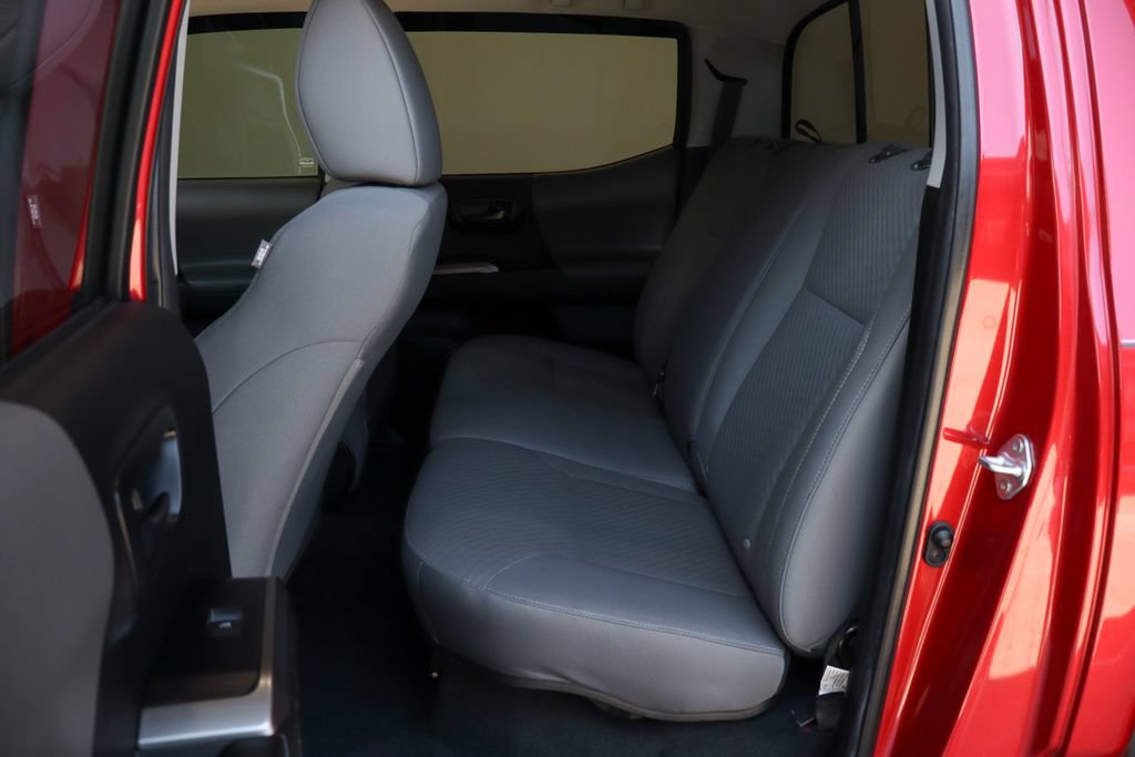 Used 2023 Toyota Tacoma SR5 w/ Technology Package AWD/4WD image 39