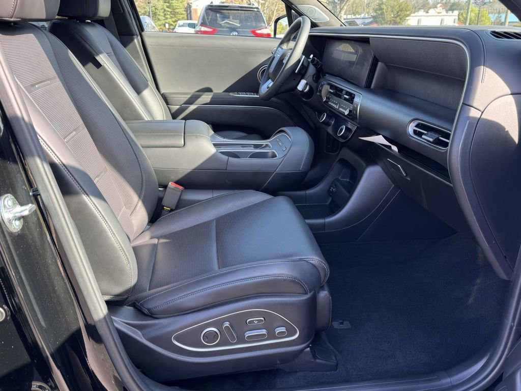 Used 2026 Hyundai Palisade Calligraphy AWD/4WD image 14