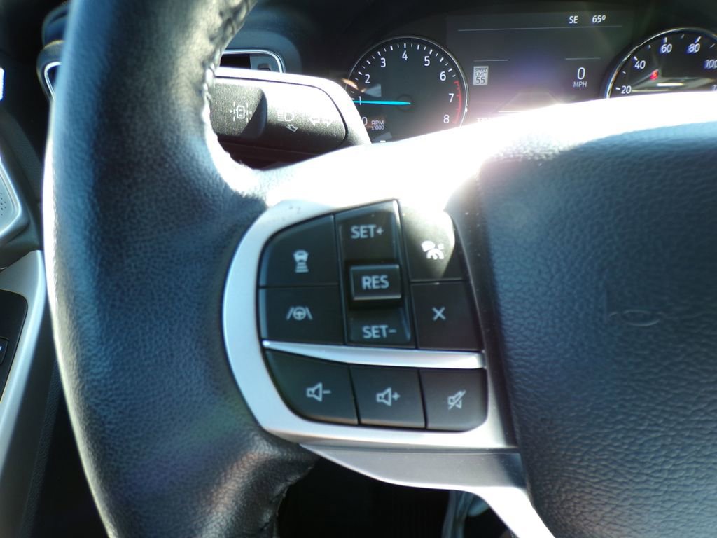 Used 2022 Ford Explorer Limited w/ Limited Technology Package image 17