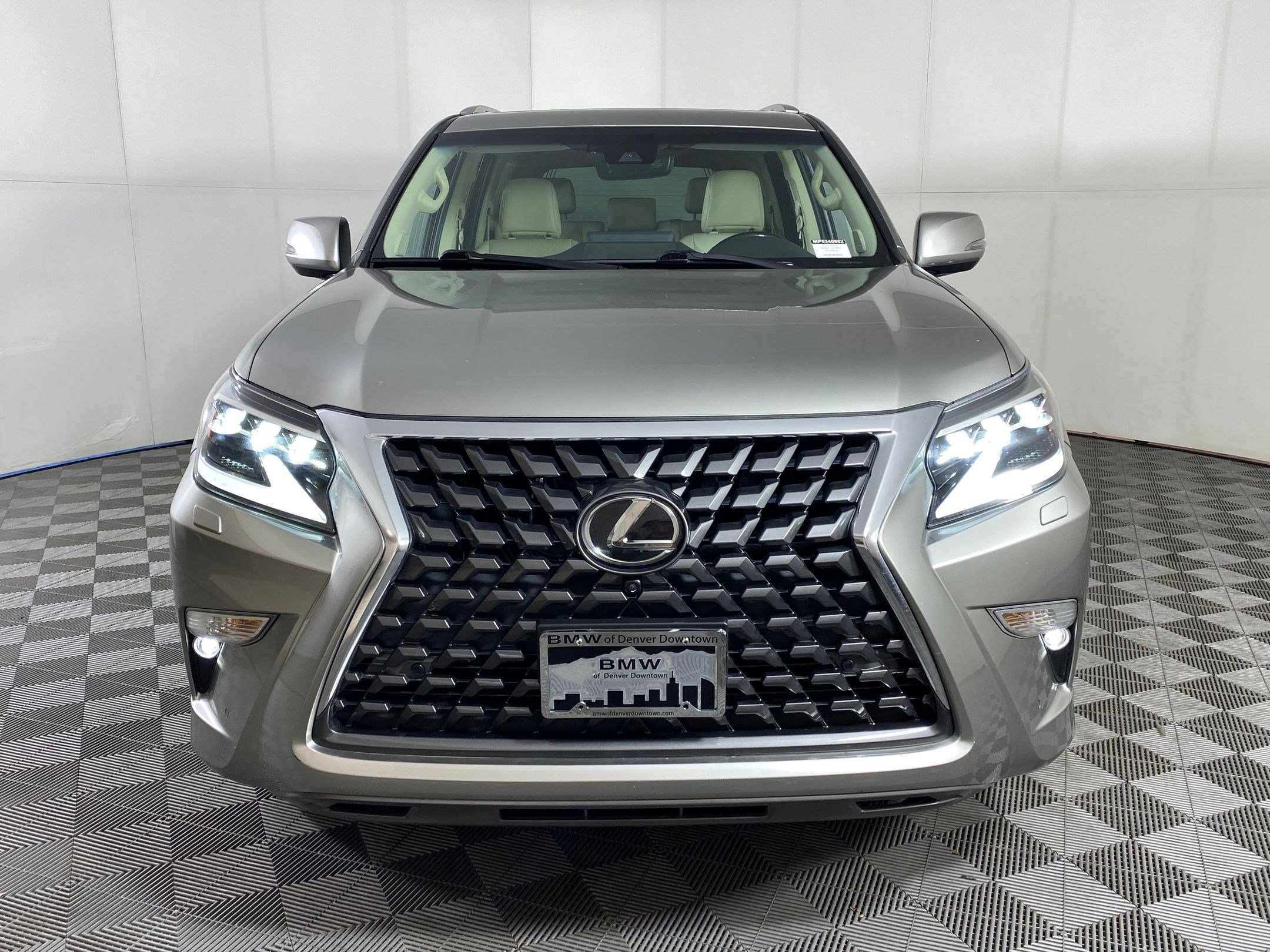 Used 2023 Lexus GX 460 Luxury w/ Off Road Package image 6