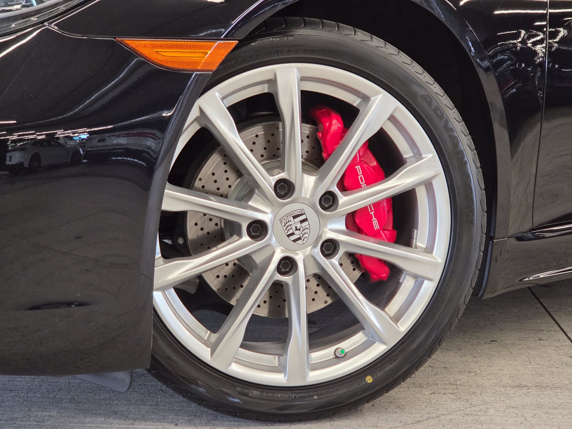 Certified 2025 Porsche 718 Boxster S RWD image 20