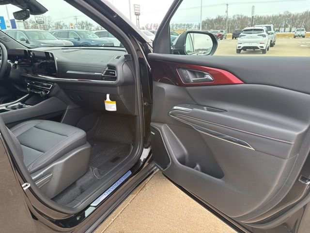 Used 2025 Chevrolet Traverse Z71 w/ Enhanced Driving Package image 56