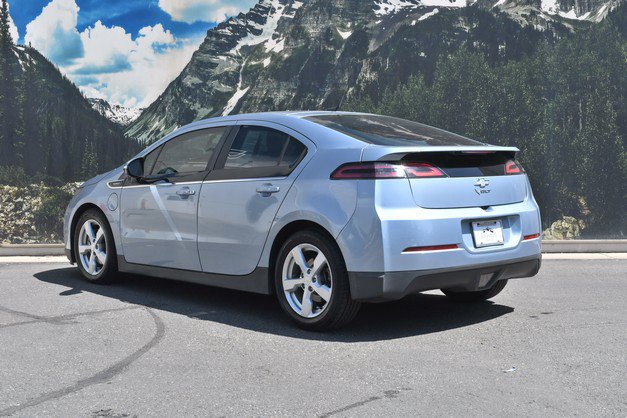 Used 2013 Chevrolet Volt FWD image 9