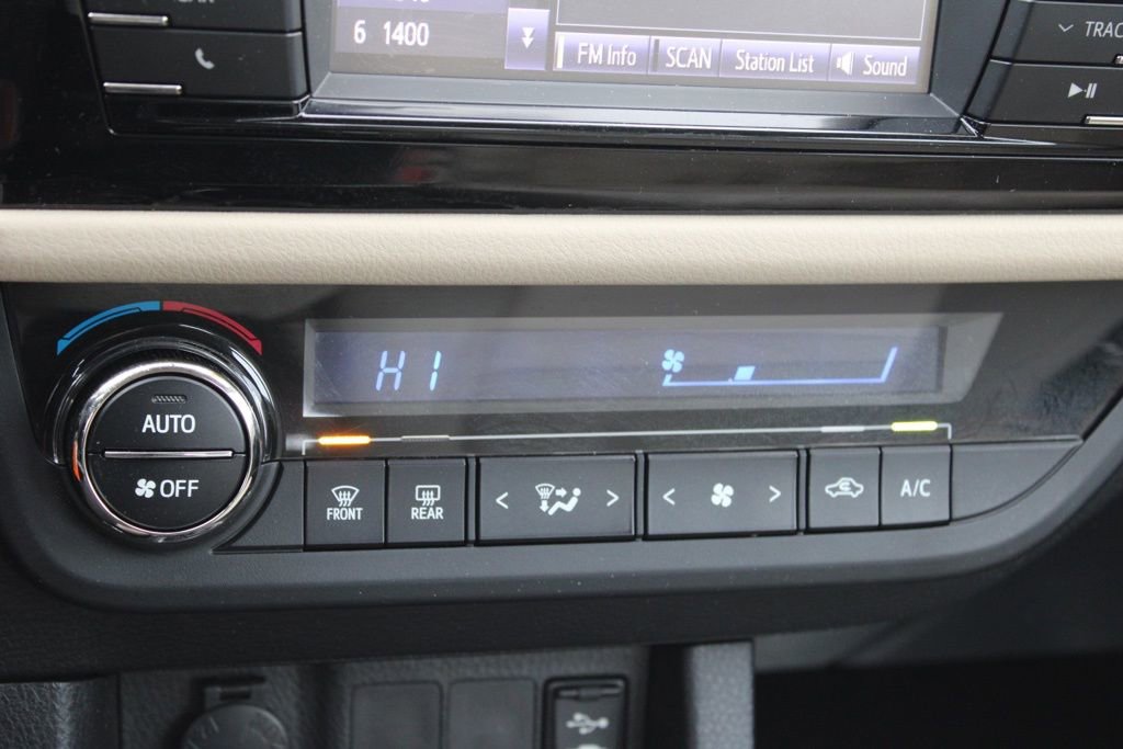 Used 2014 Toyota Corolla LE image 35