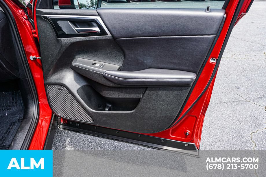 Used 2025 Mitsubishi Outlander SE FWD image 55