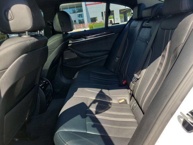 Used 2021 BMW 530i w/ M Sport Package RWD image 8
