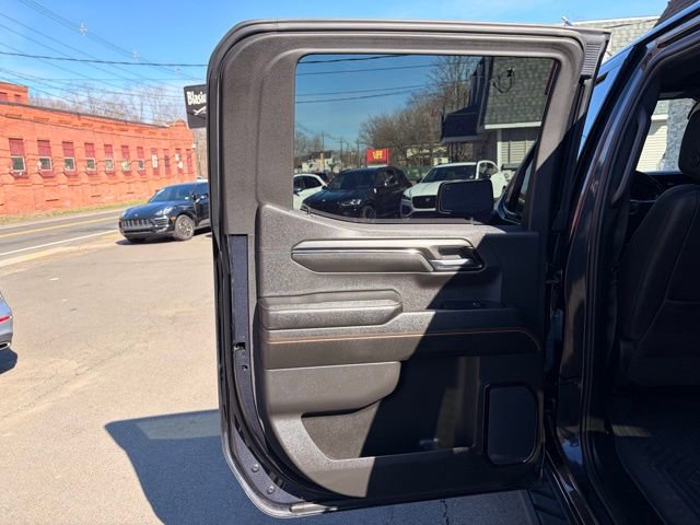 Used 2024 GMC Sierra 1500 AT4 w/ Technology Package AWD/4WD image 15