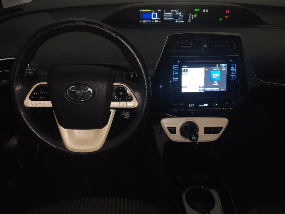 Used 2018 Toyota Prius Prime Plus image 22