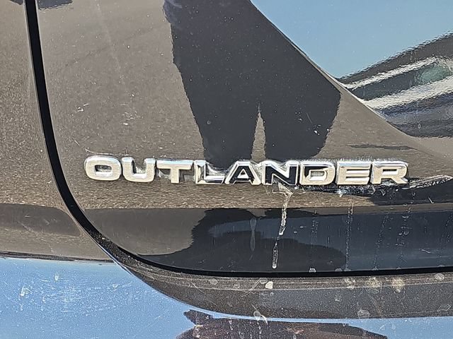 Used 2023 Mitsubishi Outlander ES AWD/4WD image 34