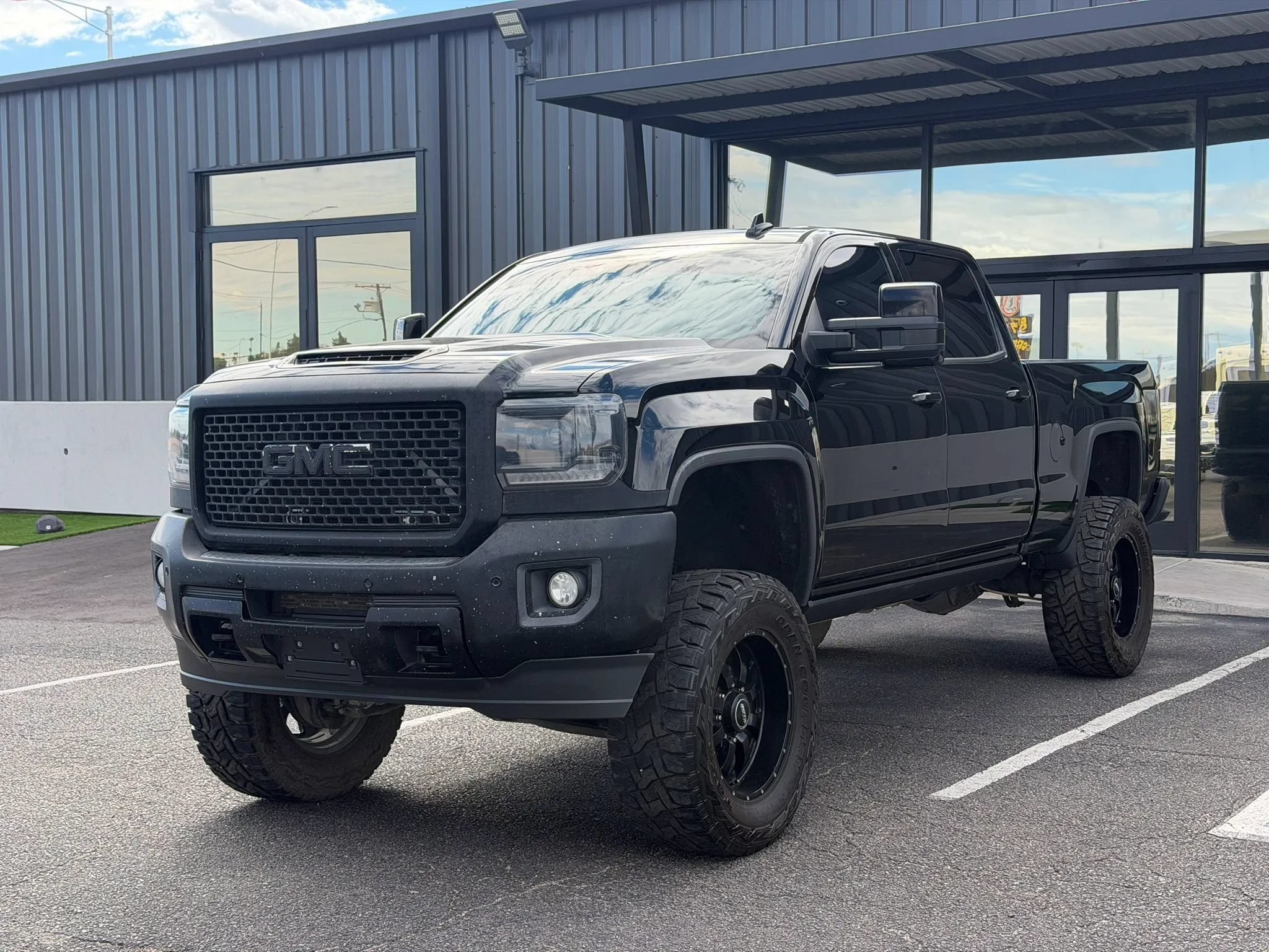 Used 2017 GMC Sierra 2500 Denali w/ Duramax Plus Package
