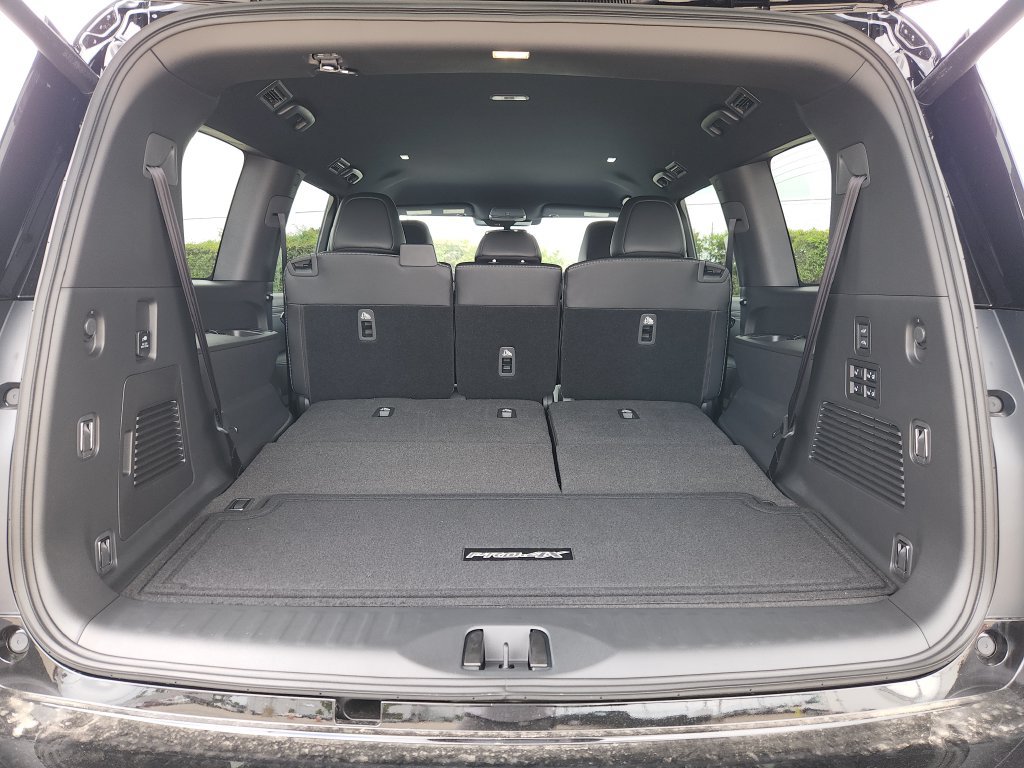 New 2026 Nissan Armada PRO-4X AWD/4WD image 9