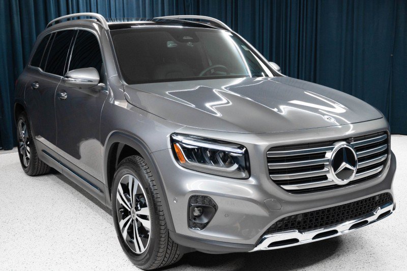 Certified 2026 Mercedes-Benz GLB 250 4MATIC image 3
