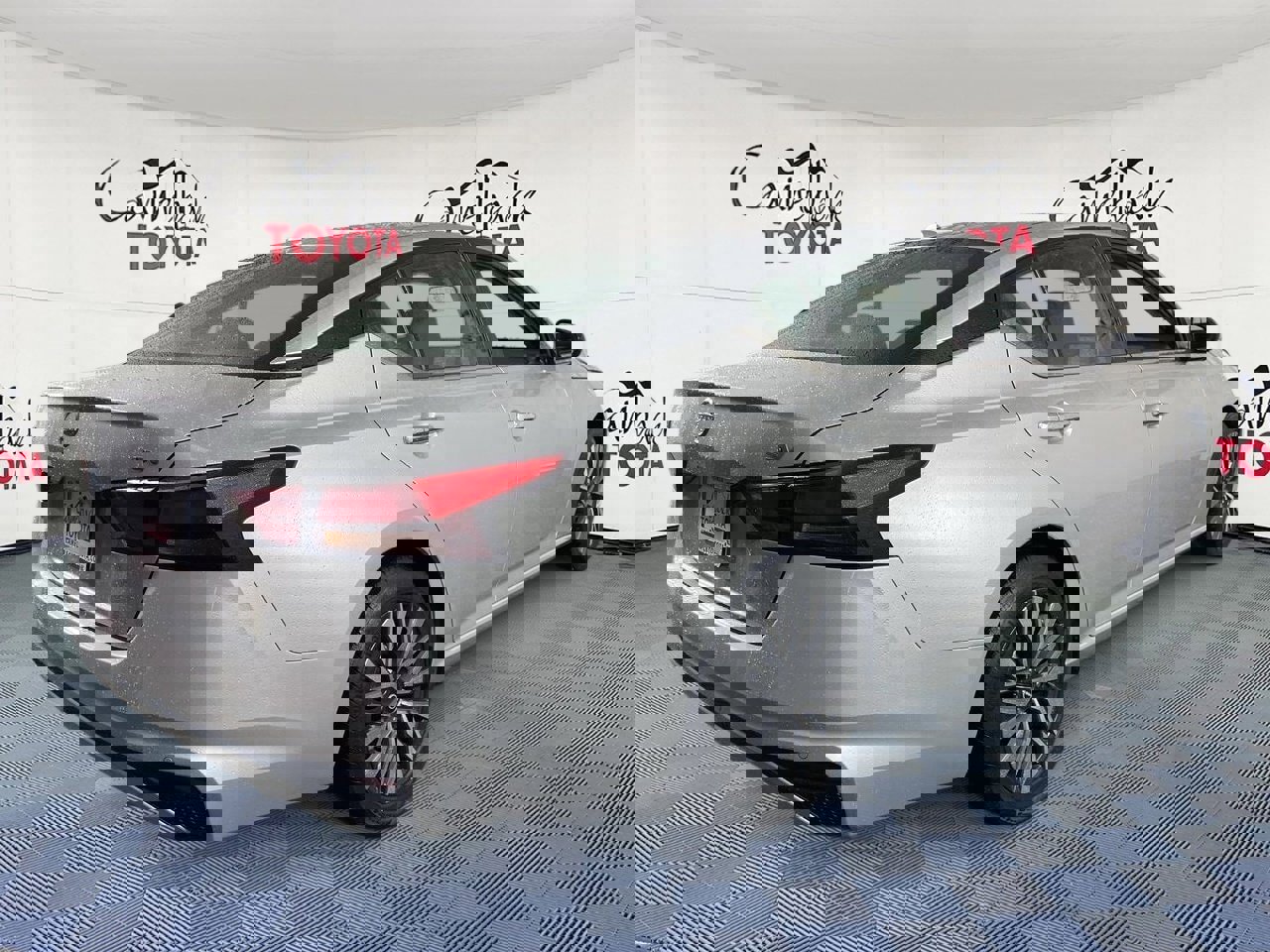 Used 2024 Nissan Altima 2.5 SV image 8