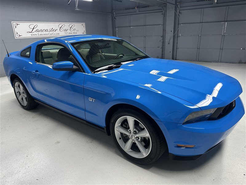 Used 2010 Ford Mustang GT image 8