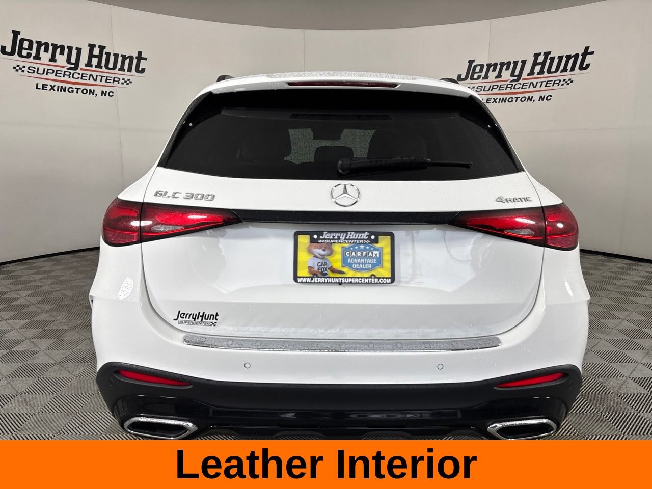 Used 2025 Mercedes-Benz GLC 300 4MATIC image 6