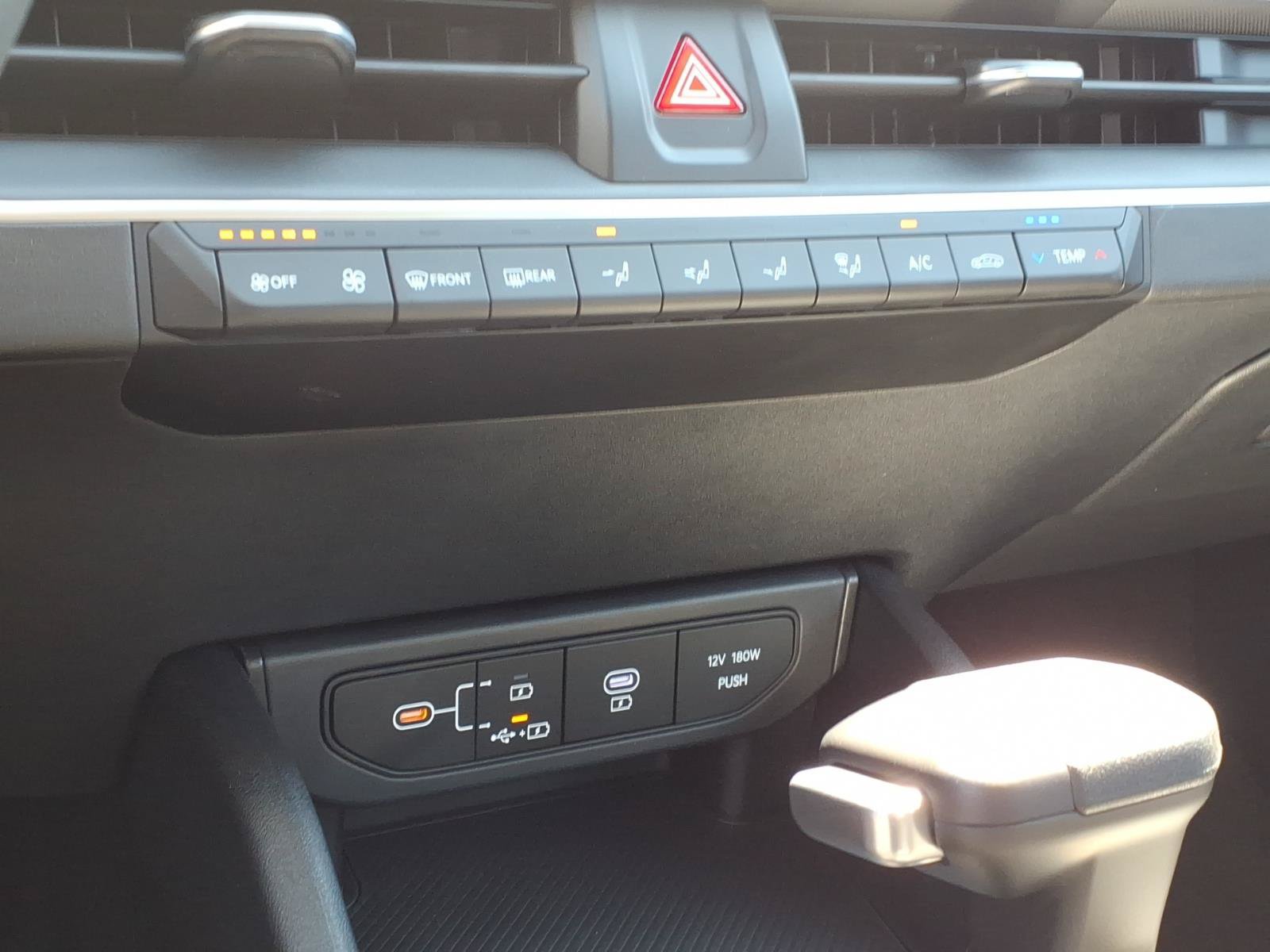 New 2026 Kia K4 FWD image 17