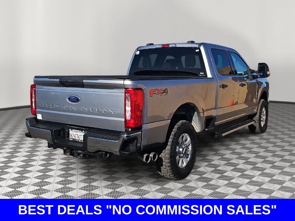Used 2023 Ford F250 XLT w/ FX4 Off-Road Package AWD/4WD image 3