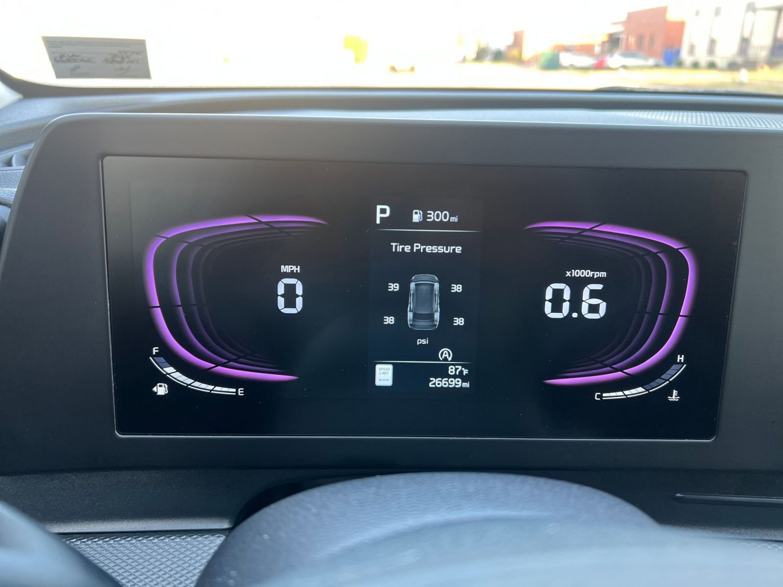 Used 2025 Kia Sportage LX image 39