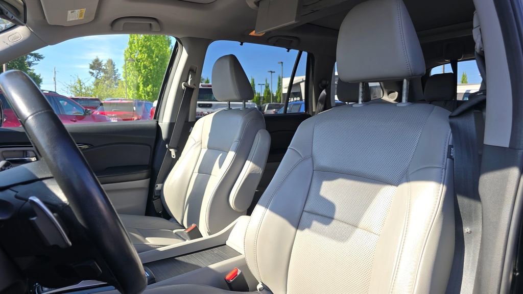 Used 2017 Honda Pilot Elite image 24