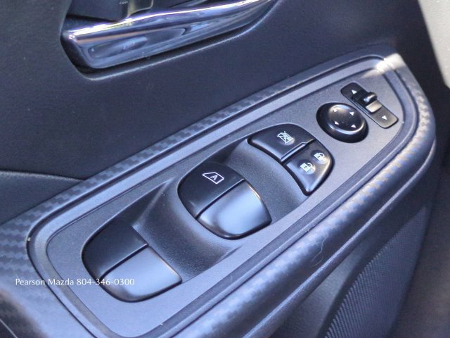 Used 2025 Nissan Versa SV w/ Trunk Package FWD image 22