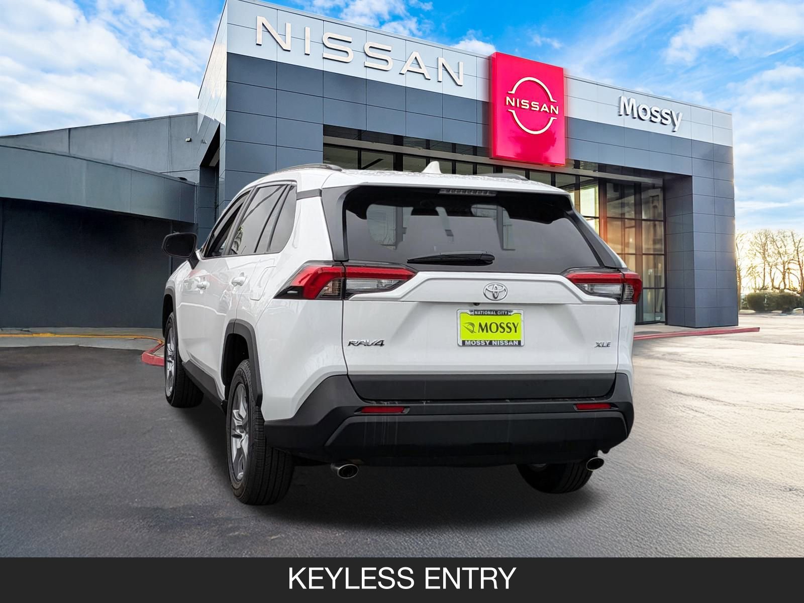 Used 2024 Toyota RAV4 XLE image 7