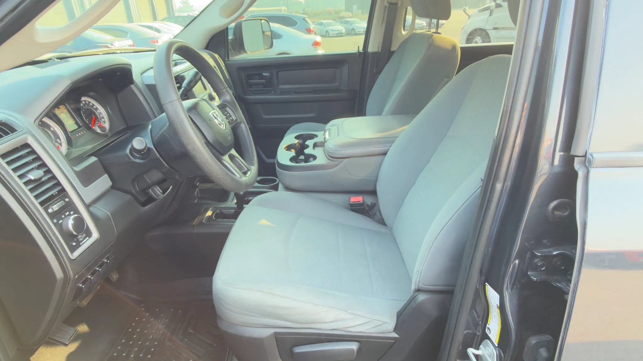Used 2018 RAM 2500 Tradesman w/ Chrome Appearance Group AWD/4WD image 13