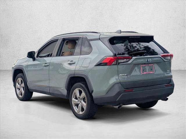 Used 2021 Toyota RAV4 XLE Premium AWD/4WD image 7
