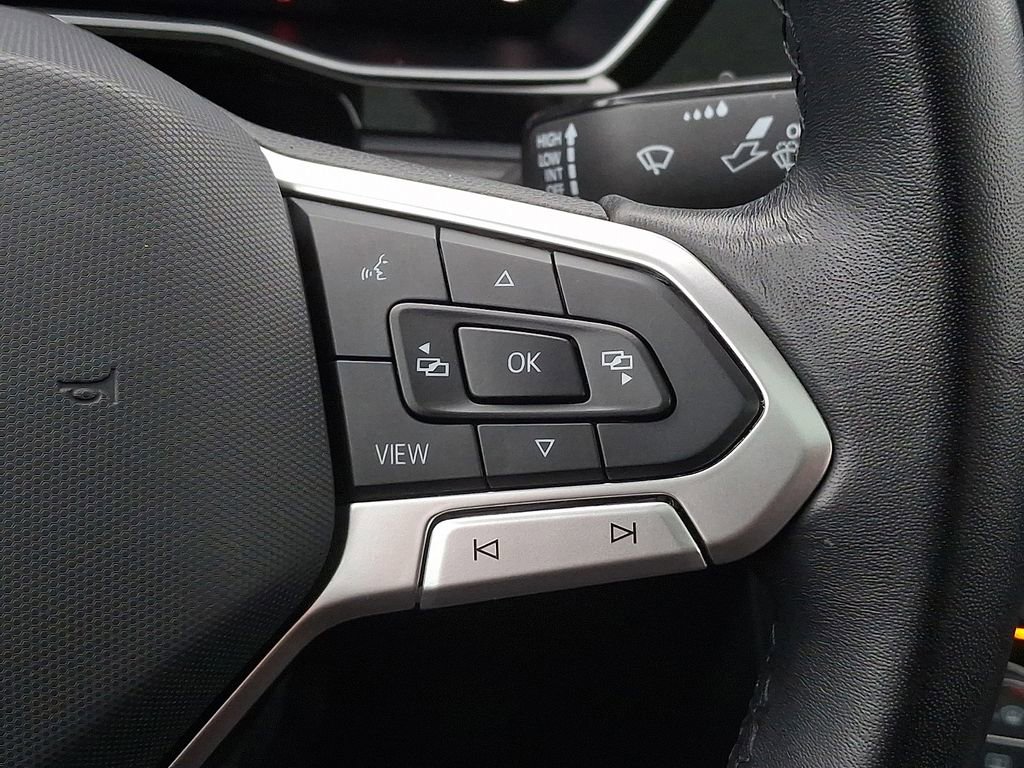 Used 2024 Volkswagen Jetta SE image 23