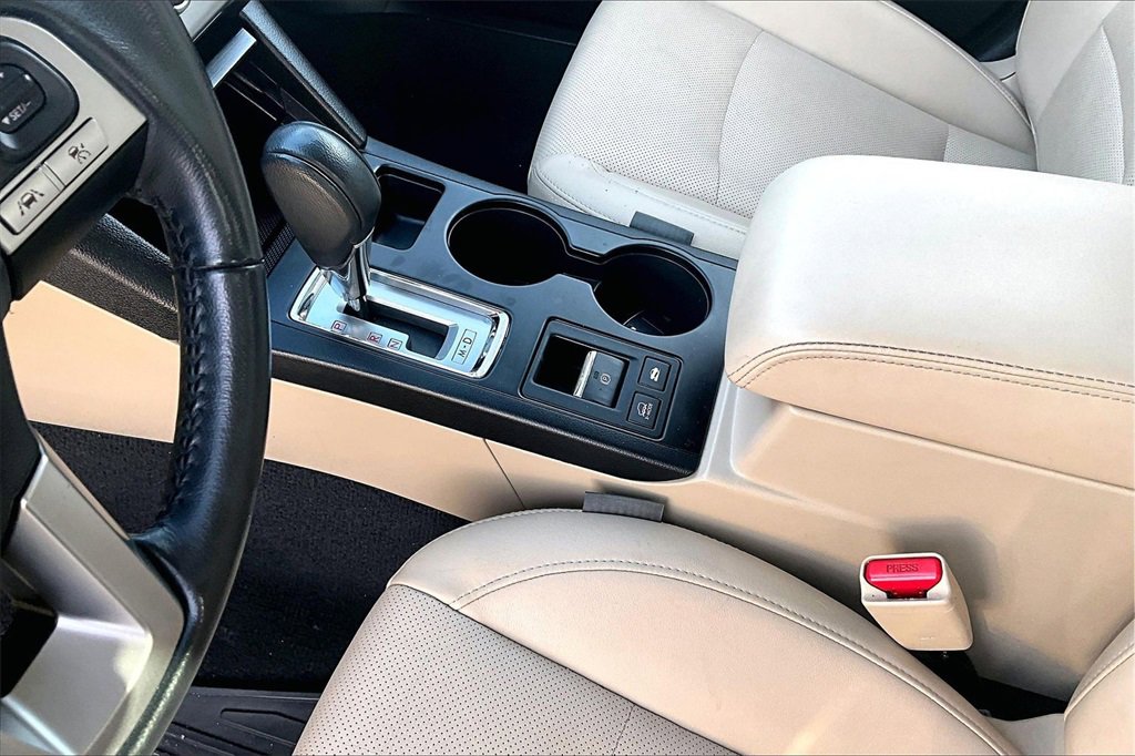 Used 2016 Subaru Outback 2.5i Limited image 13