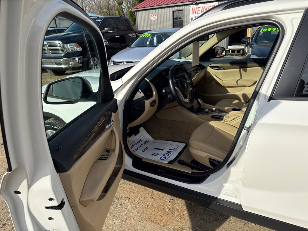 Used 2015 BMW X1 sDrive28i image 9