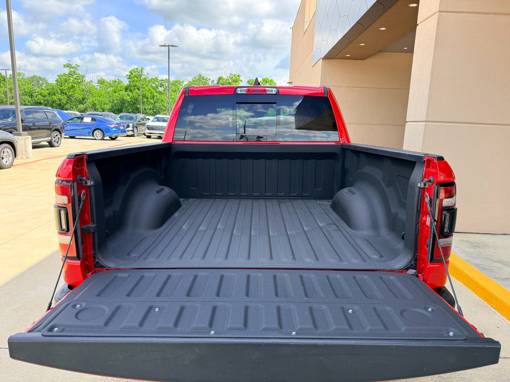 Used 2022 RAM 1500 Rebel AWD/4WD image 29