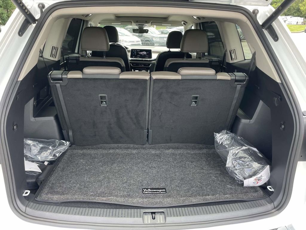 Certified 2024 Volkswagen Atlas SEL AWD/4WD image 10