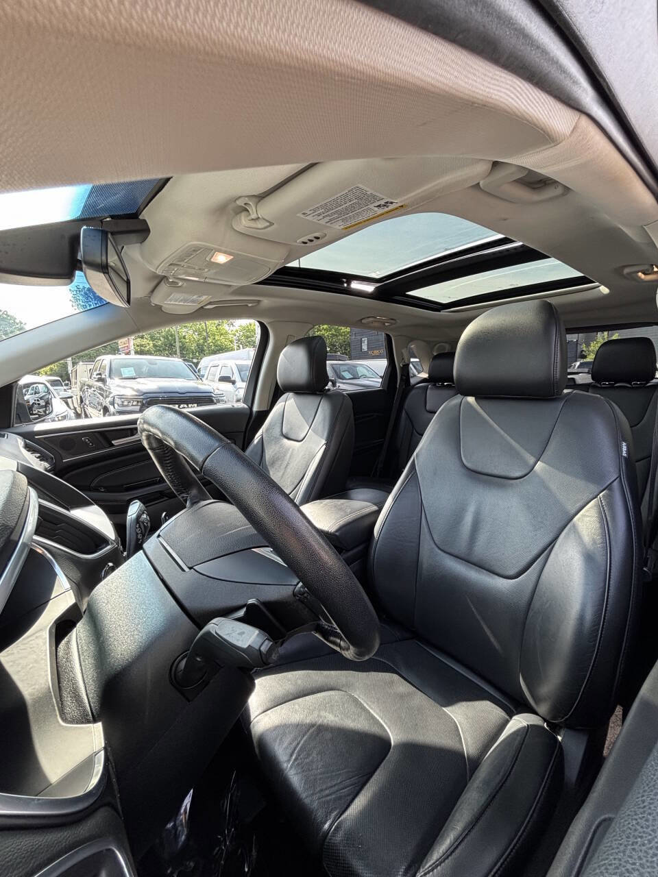 Used 2016 Ford Edge Titanium w/ Equipment Group 302A AWD/4WD image 28