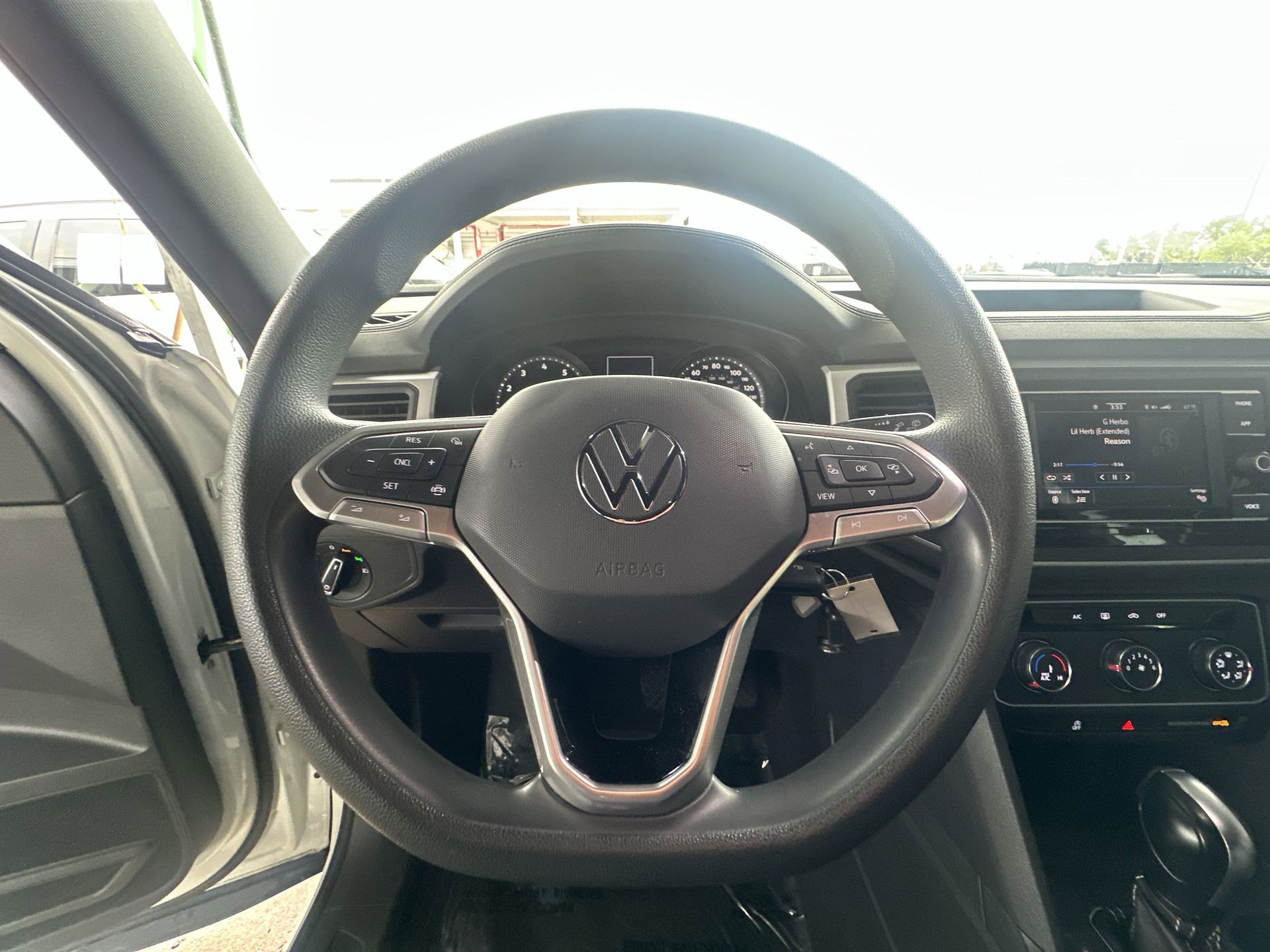 Used 2021 Volkswagen Atlas Cross Sport S image 11