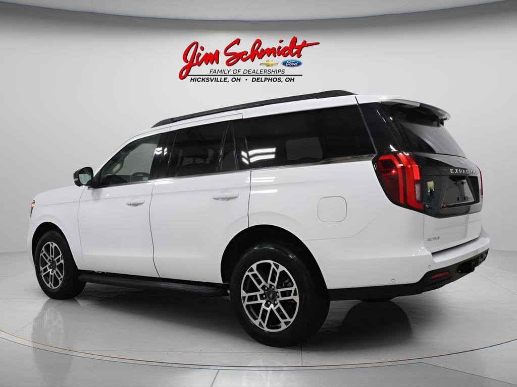 Used 2025 Ford Expedition Active AWD/4WD image 4