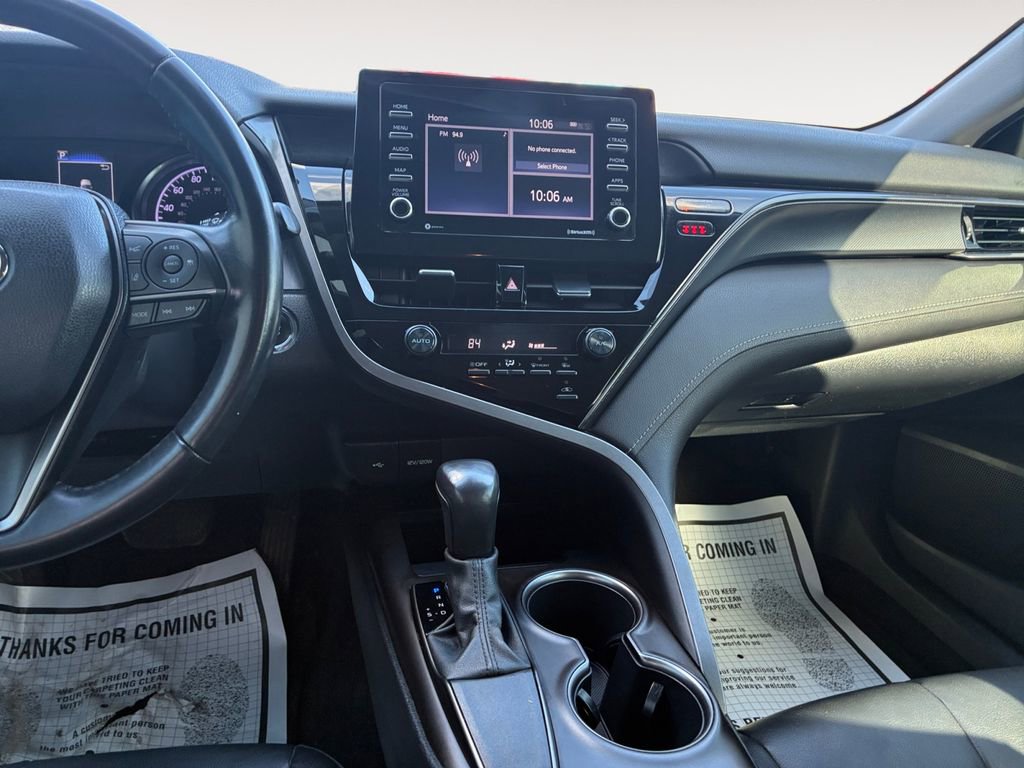 Used 2021 Toyota Camry SE w/ Convenience Package image 11