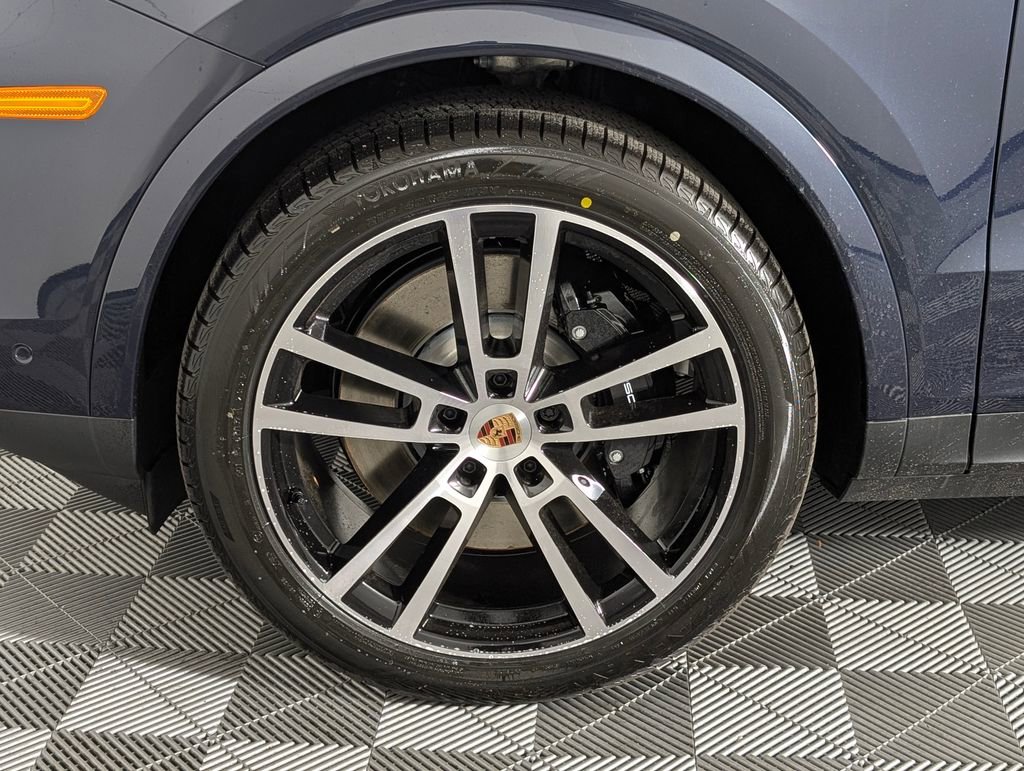 New 2026 Porsche Cayenne E-Hybrid image 11