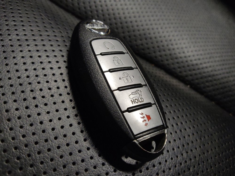 Used 2015 Nissan Murano SL w/ Cargo Package image 32