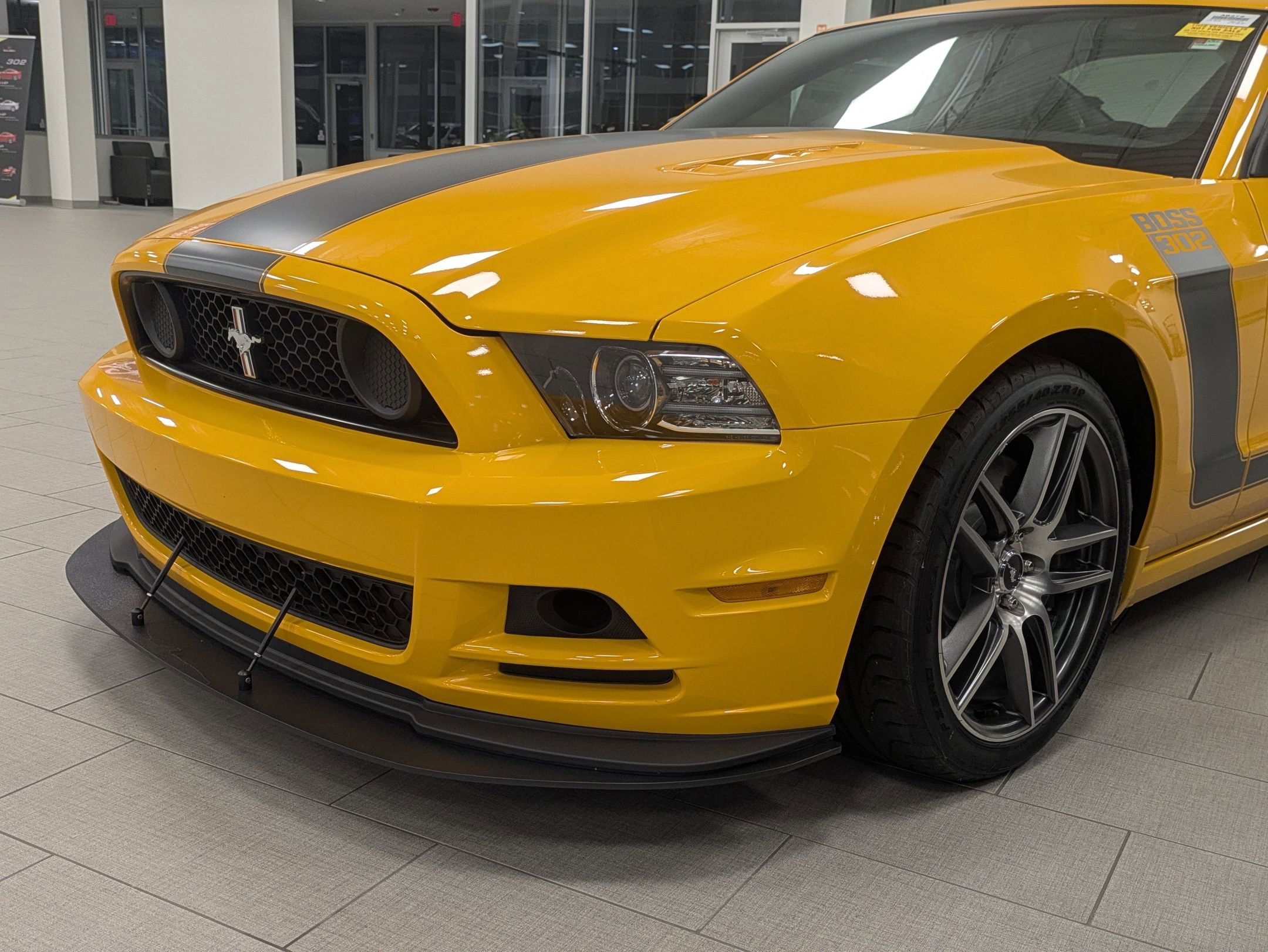 Used 2013 Ford Mustang Boss 302 RWD image 10