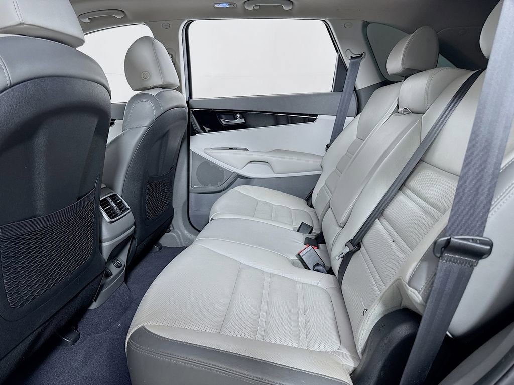 Used 2020 Kia Sorento SX image 12