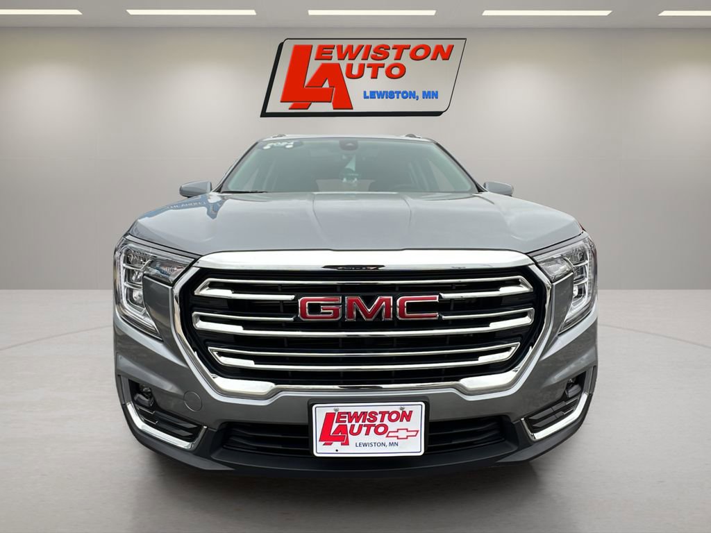 Certified 2024 GMC Terrain SLT w/ Infotainment Package II image 9