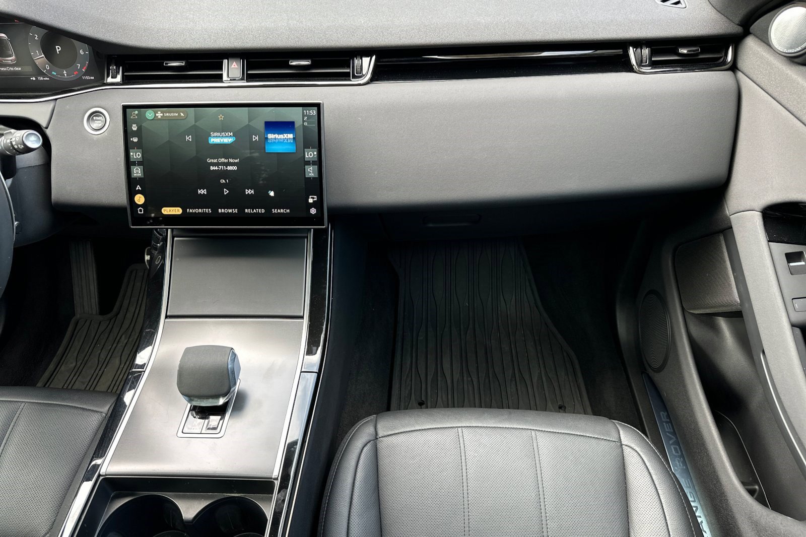 Used 2024 Land Rover Range Rover Evoque Dynamic SE image 29