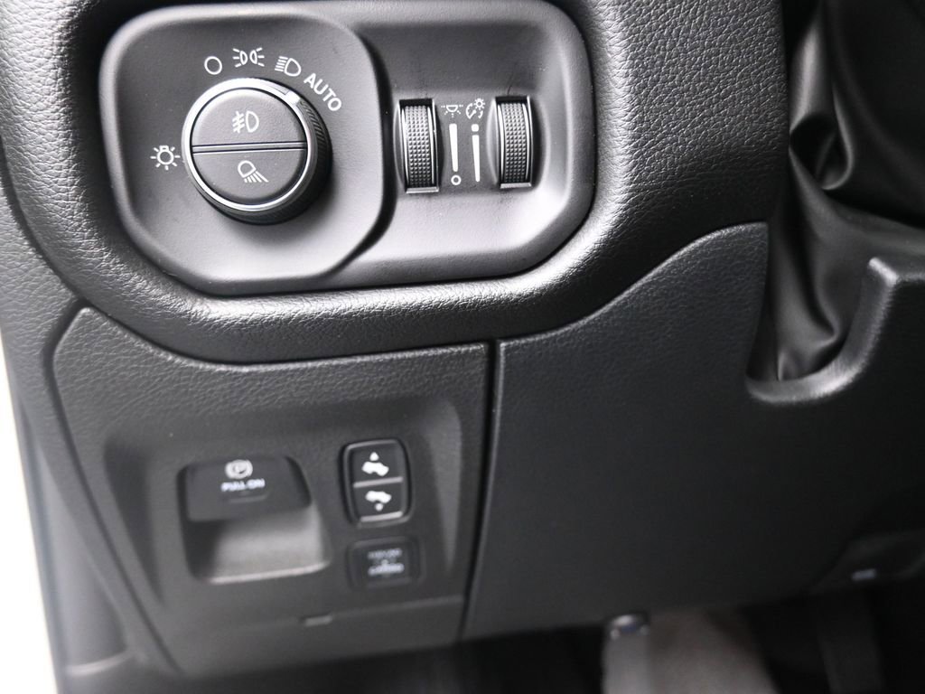 New 2026 RAM 1500 Laramie w/ Night Edition image 26